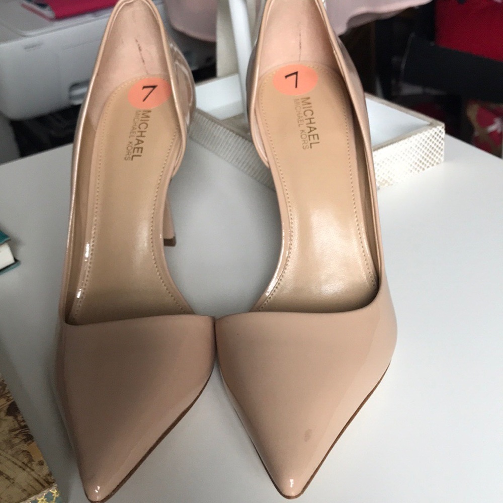 Michael Kors Patten Leather Pumps - Picture 7 of 8
